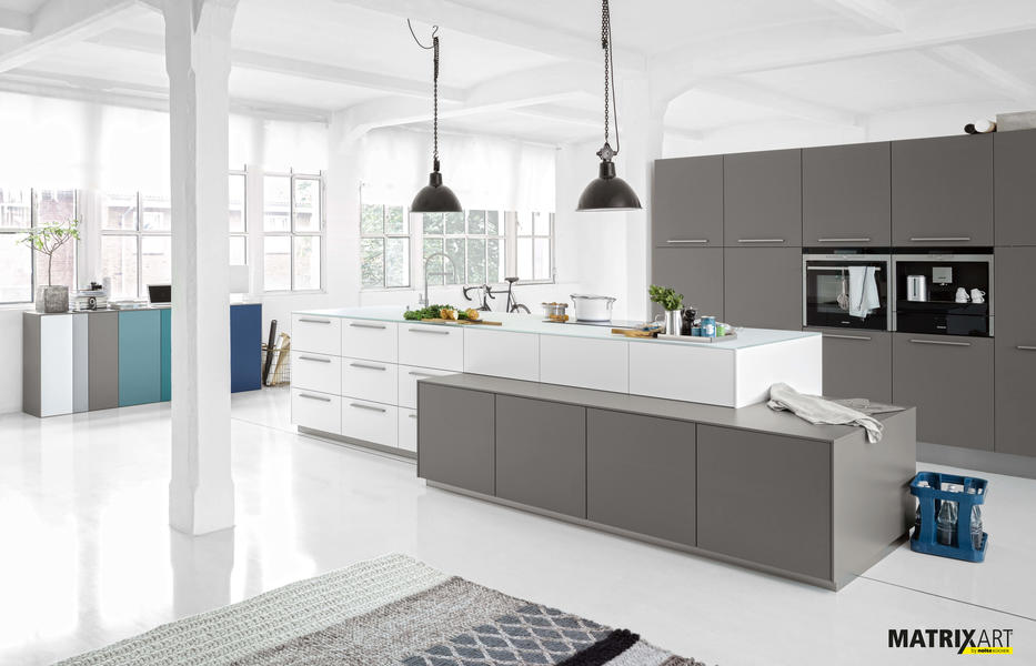 SOFT_LACK_in_Arctic_white_and_Quarz_grey